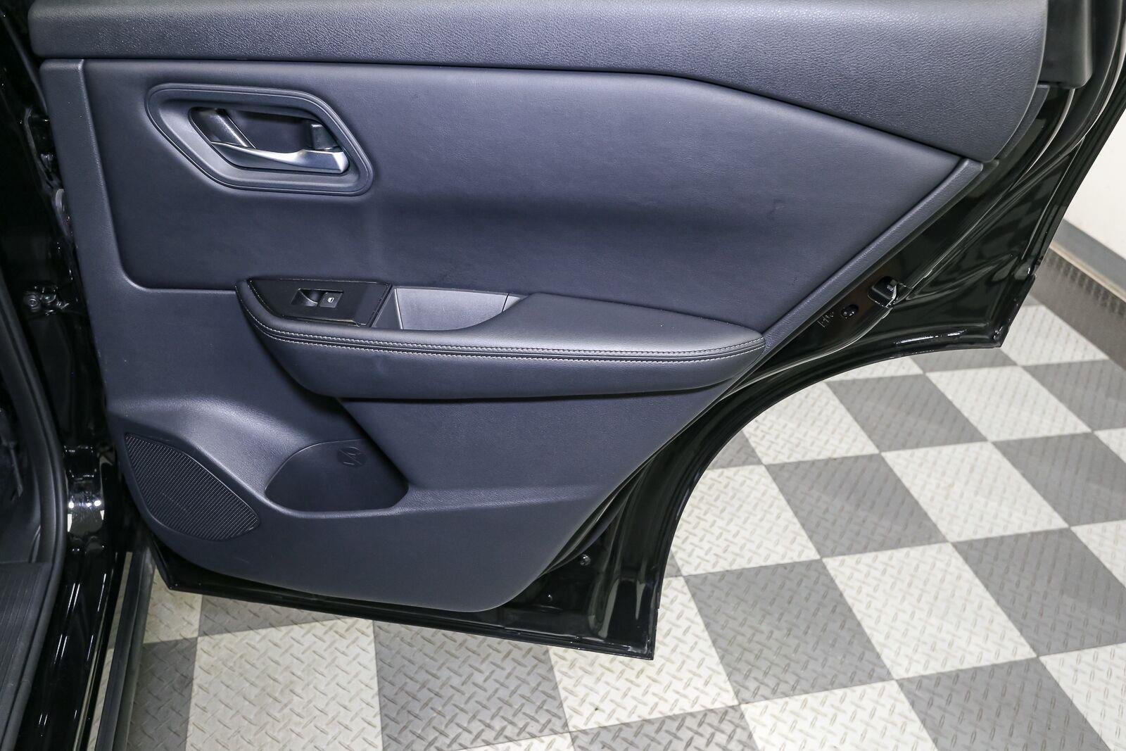 Used 2026 Super Black Nissan SV image 21