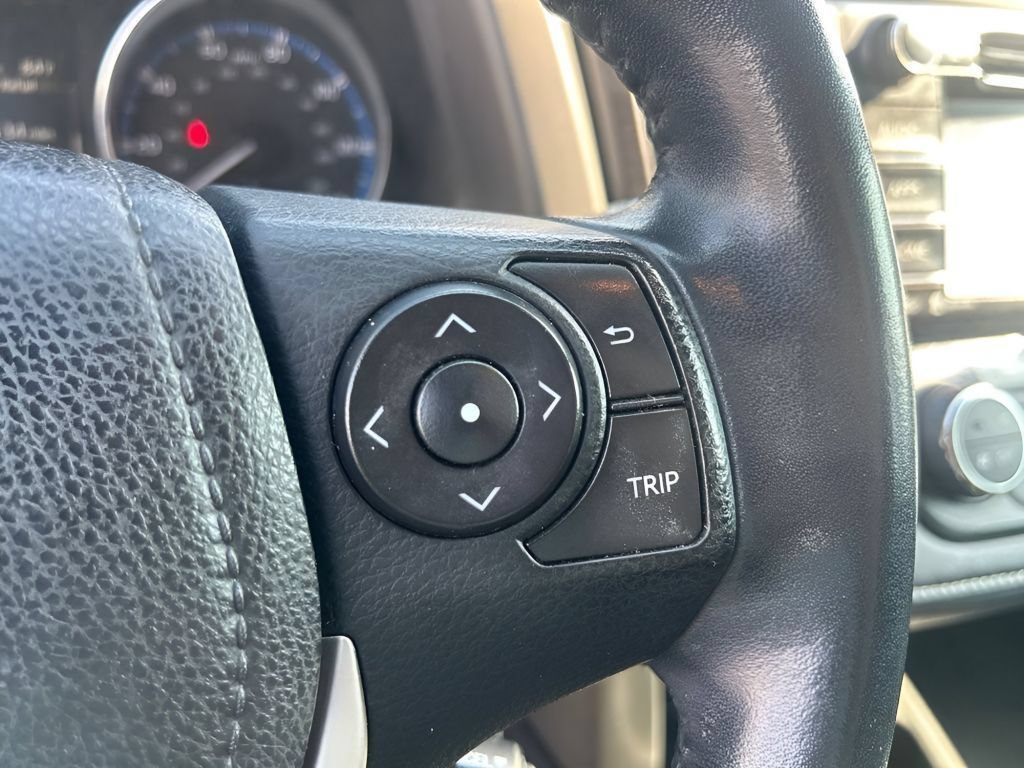 Used 2016 Silver Sky Metallic Toyota XLE image 25
