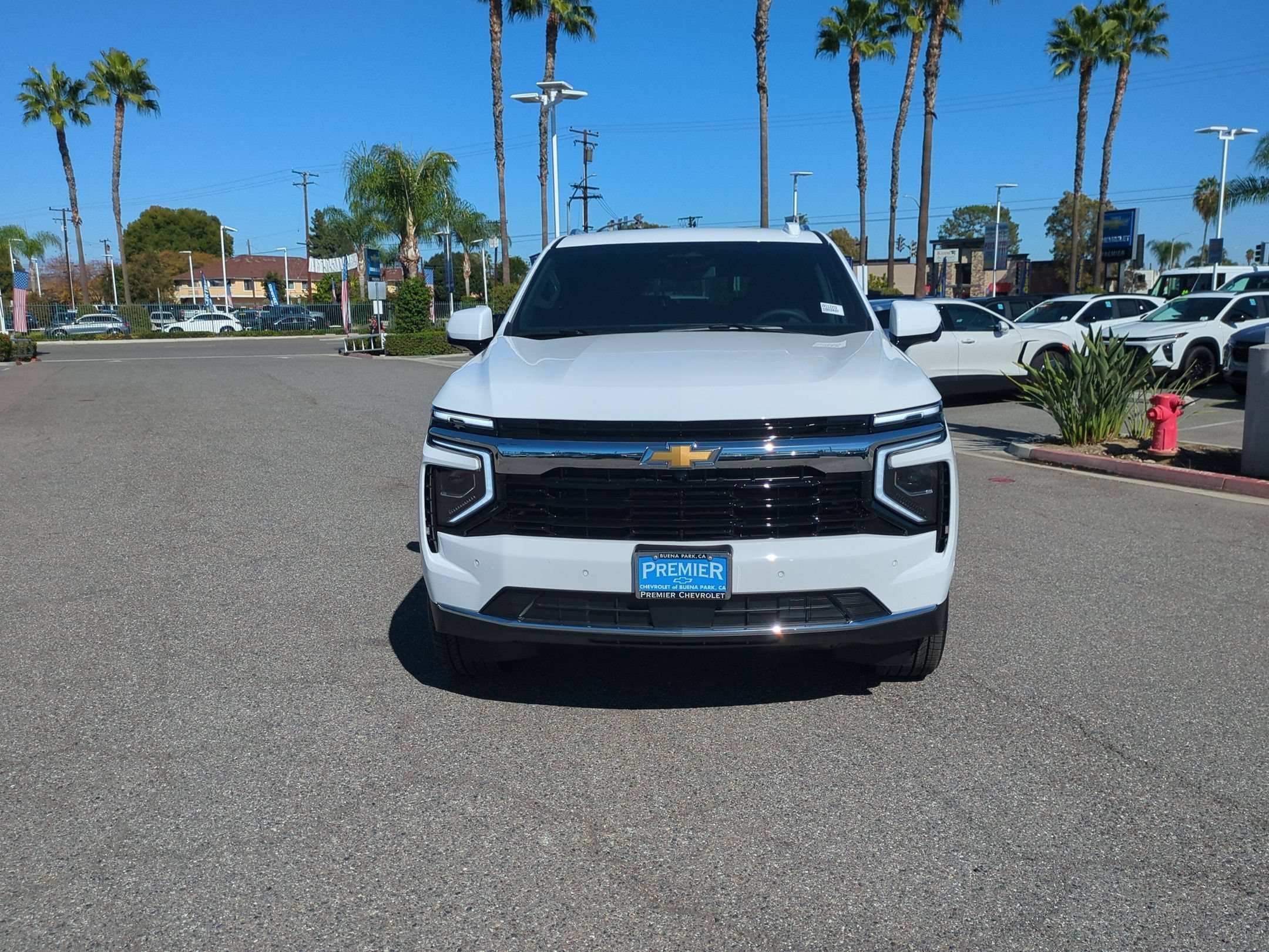 2027 Chevrolet Tahoe LS - Photo 8