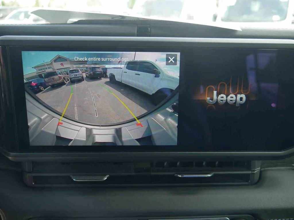 Used 2025 Gray Jeep Rubicon image 35