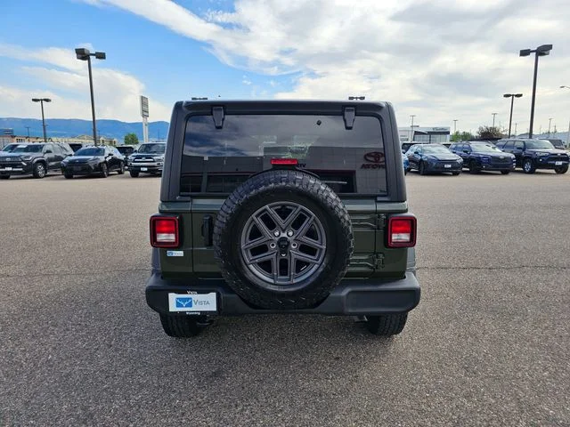 Used 2024 Green Clearcoat Jeep Sport S image 6