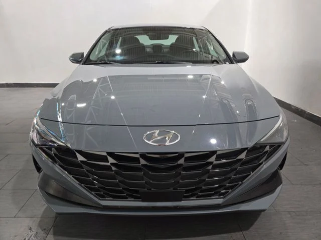 Used 2023 Gray Hyundai Limited image 8