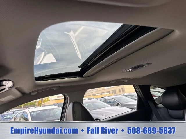 Certified Used 2024 White Hyundai SEL image 23