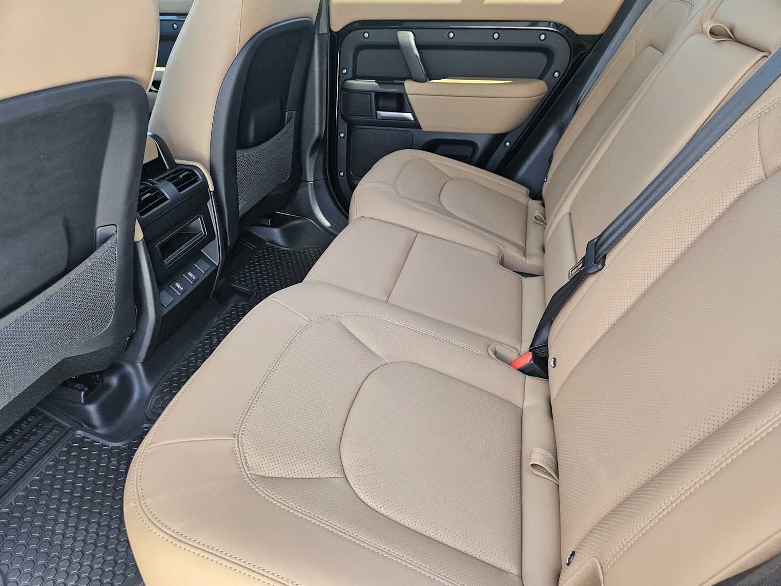 New 2026 Santorini Black LAND ROVER S image 28