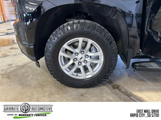 Used 2021 Black Chevrolet RST image 28