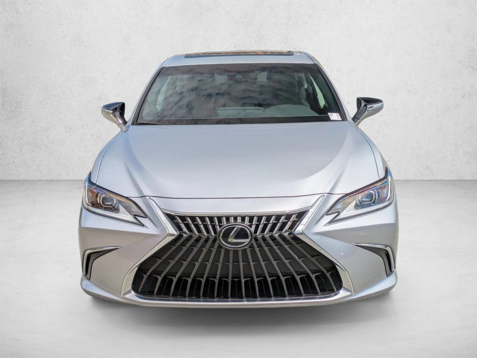 Used 2024 Iridium Lexus ES 350 image 2