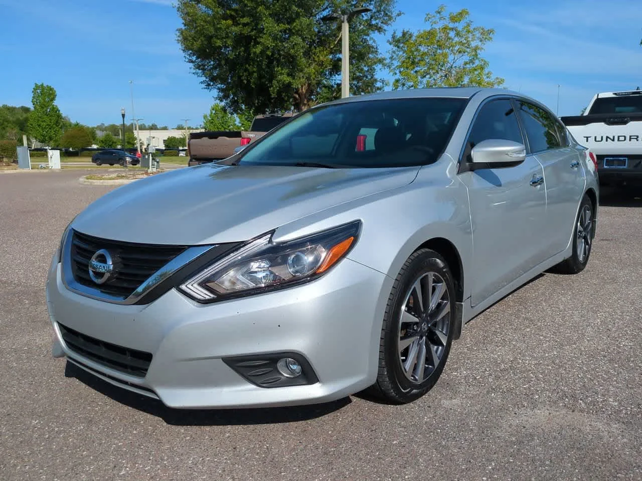 Used 2016 Nissan Altima SV with VIN 1N4AL3AP8GC166080 for sale in Wesley Chapel, FL