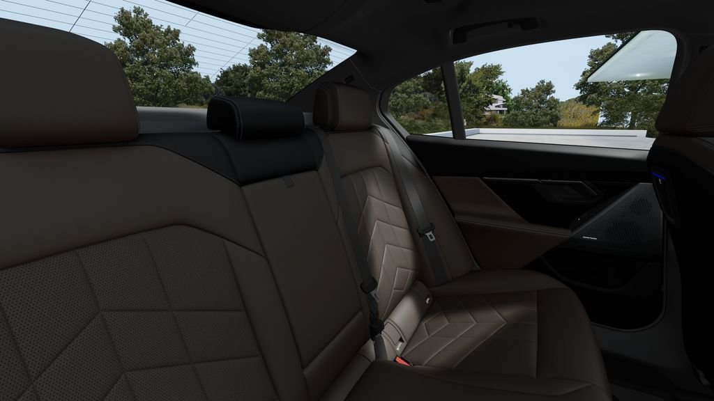 New 2027 Black Sapphire Metallic BMW 530i image 36