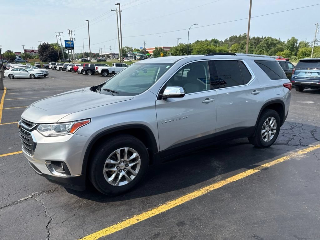 Used 2018 SILVER ICE METALLIC Chevrolet LT Cloth image 2