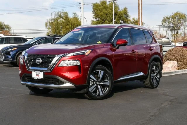 Used 2023 Red Nissan Platinum image 1