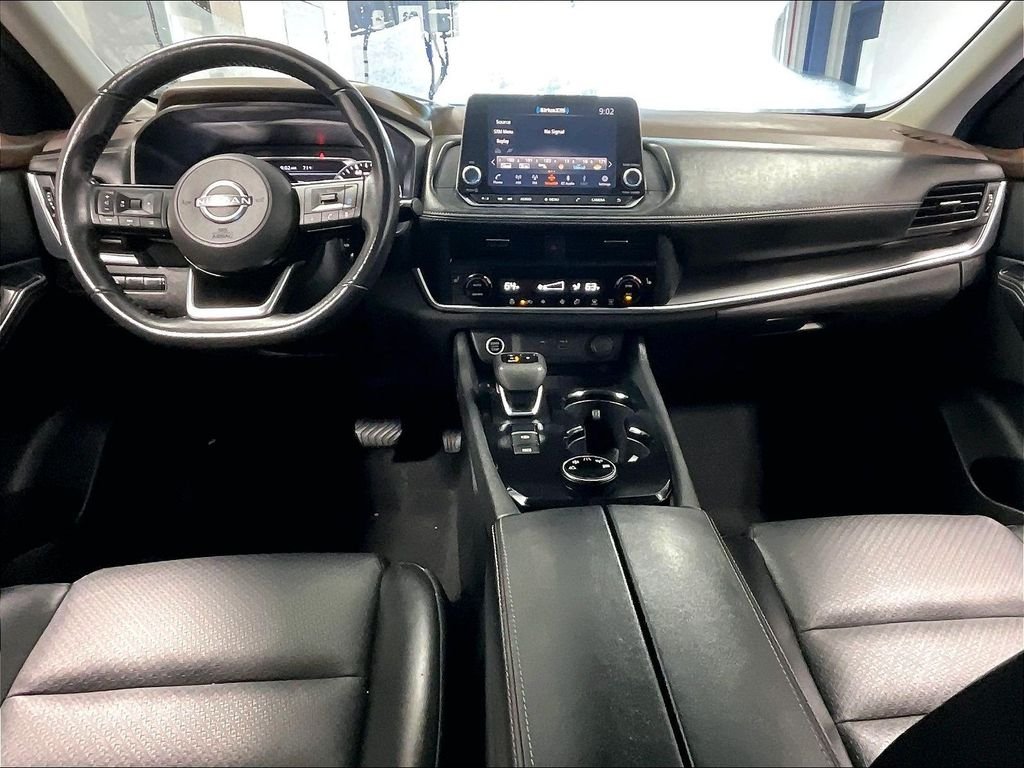 Used 2023 Gray Nissan SV image 21