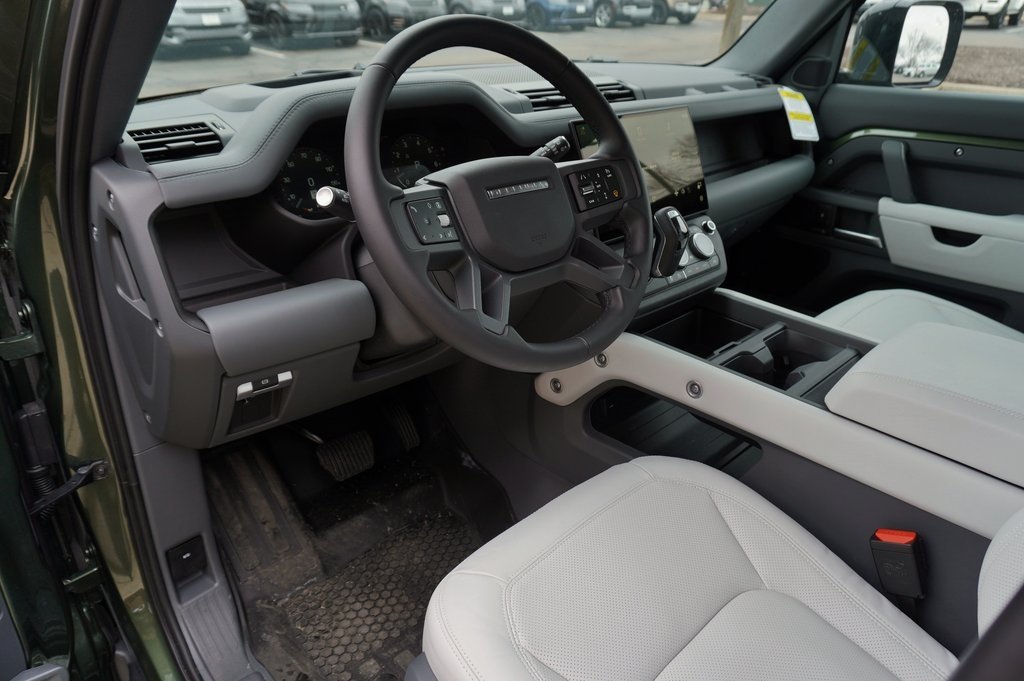 2026 LAND ROVER DEFENDER - Image 10
