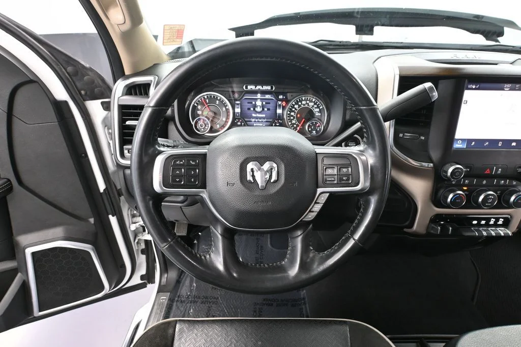 Used 2022 White Ram Laramie image 27