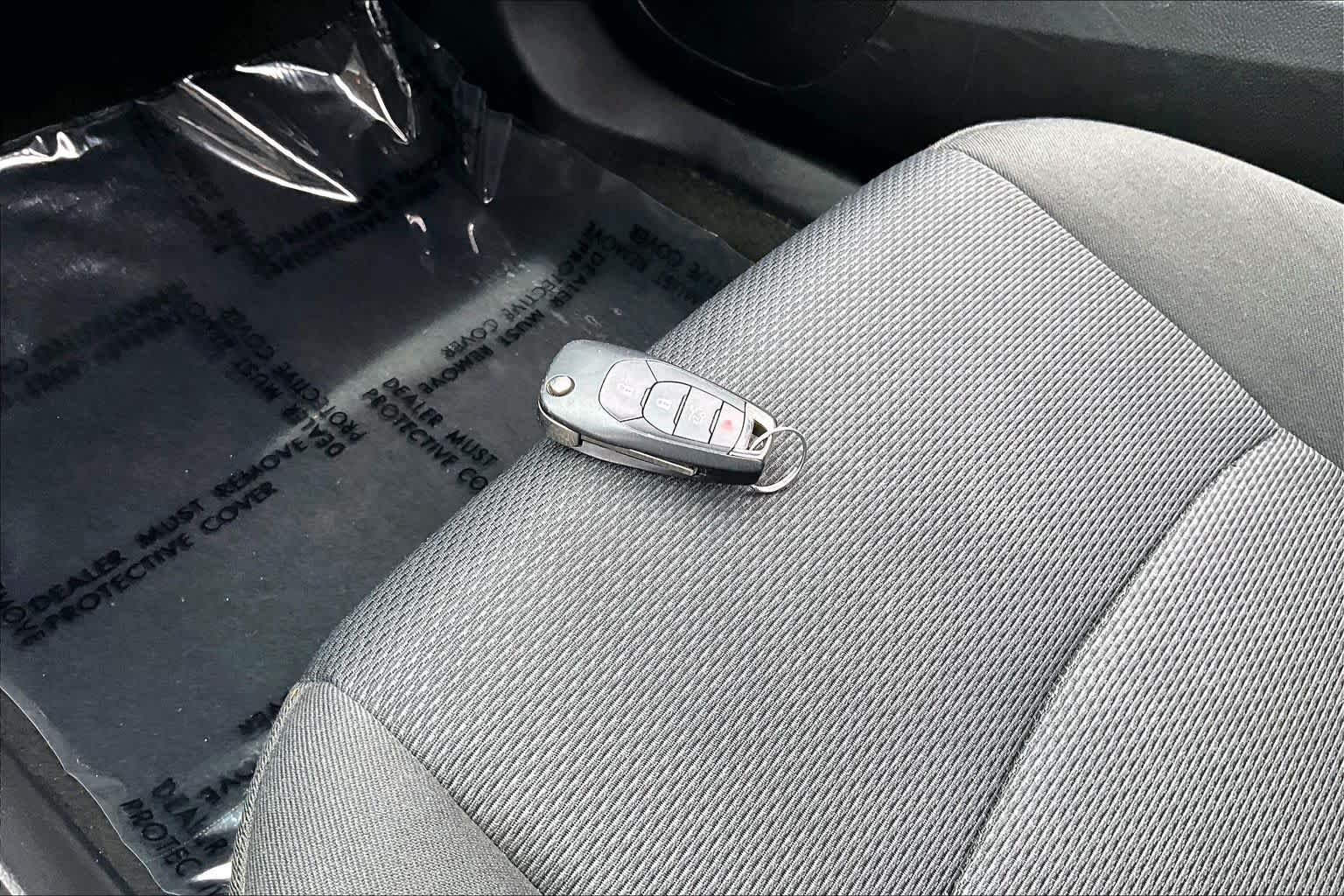 Used 2018 Summit White Chevrolet LS image 14