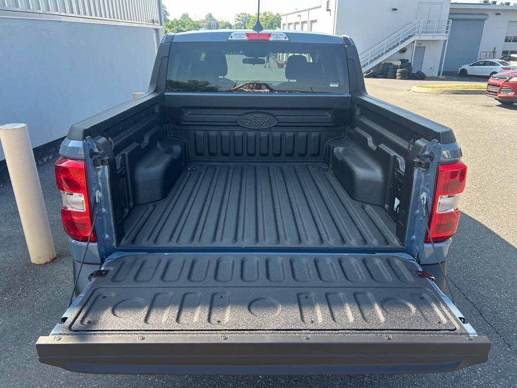 Used 2026 Azure Gray Metallic Ford XLT image 27