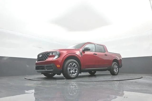 New 2026 Ruby Red Metallic Tinted Clearcoat Ford XLT image 37