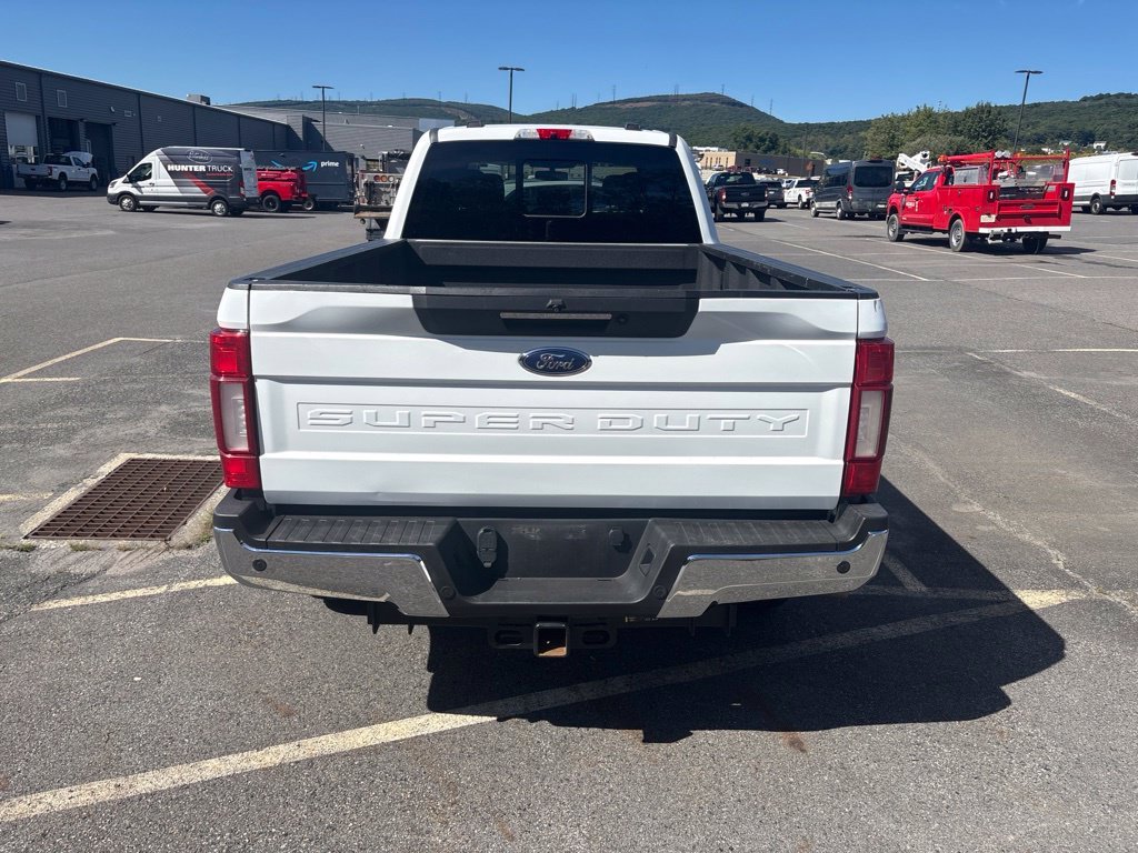 Used 2022 Oxford White Ford Lariat image 6