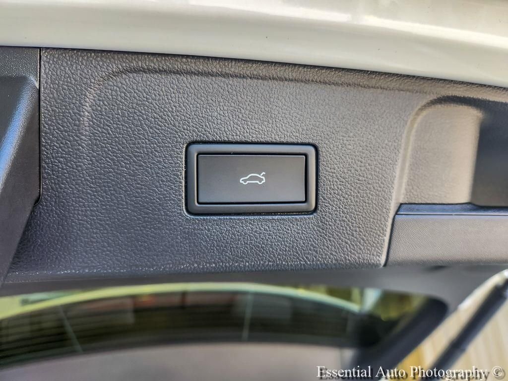 New 2026 Opal White Pearl Volkswagen 2.0T SEL Premium R-Line image 19