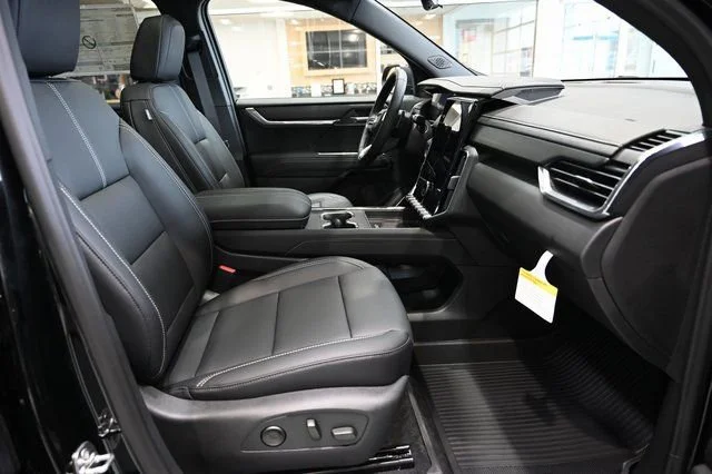 2026 GMC Acadia Elevation - Photo 10