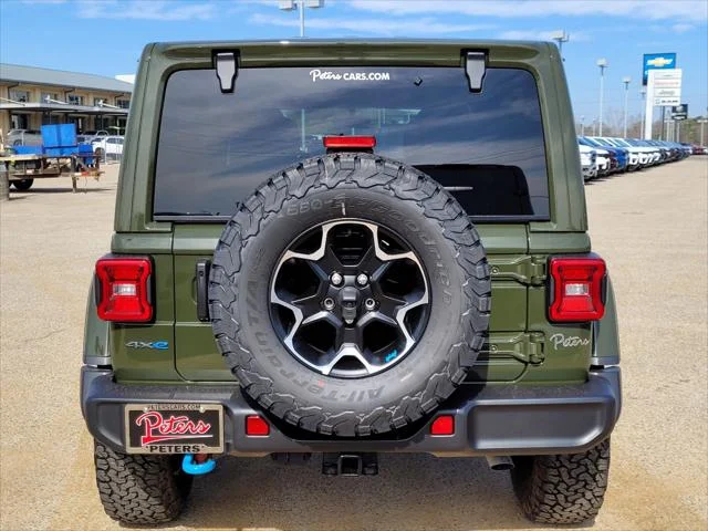 New 2023 Sarge Green Clear-Coat Exterior Paint Jeep Rubicon 4xe image 4