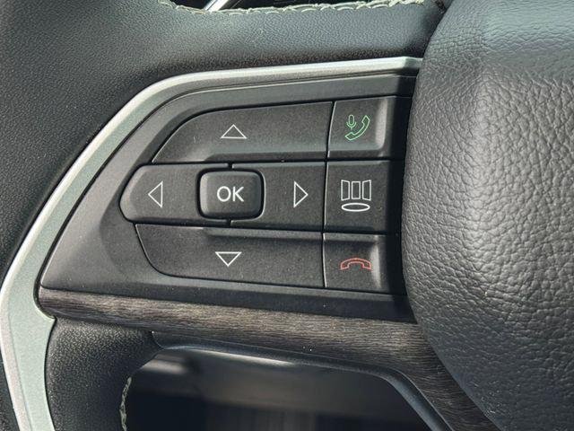 Used 2023 White Jeep 4xe image 19