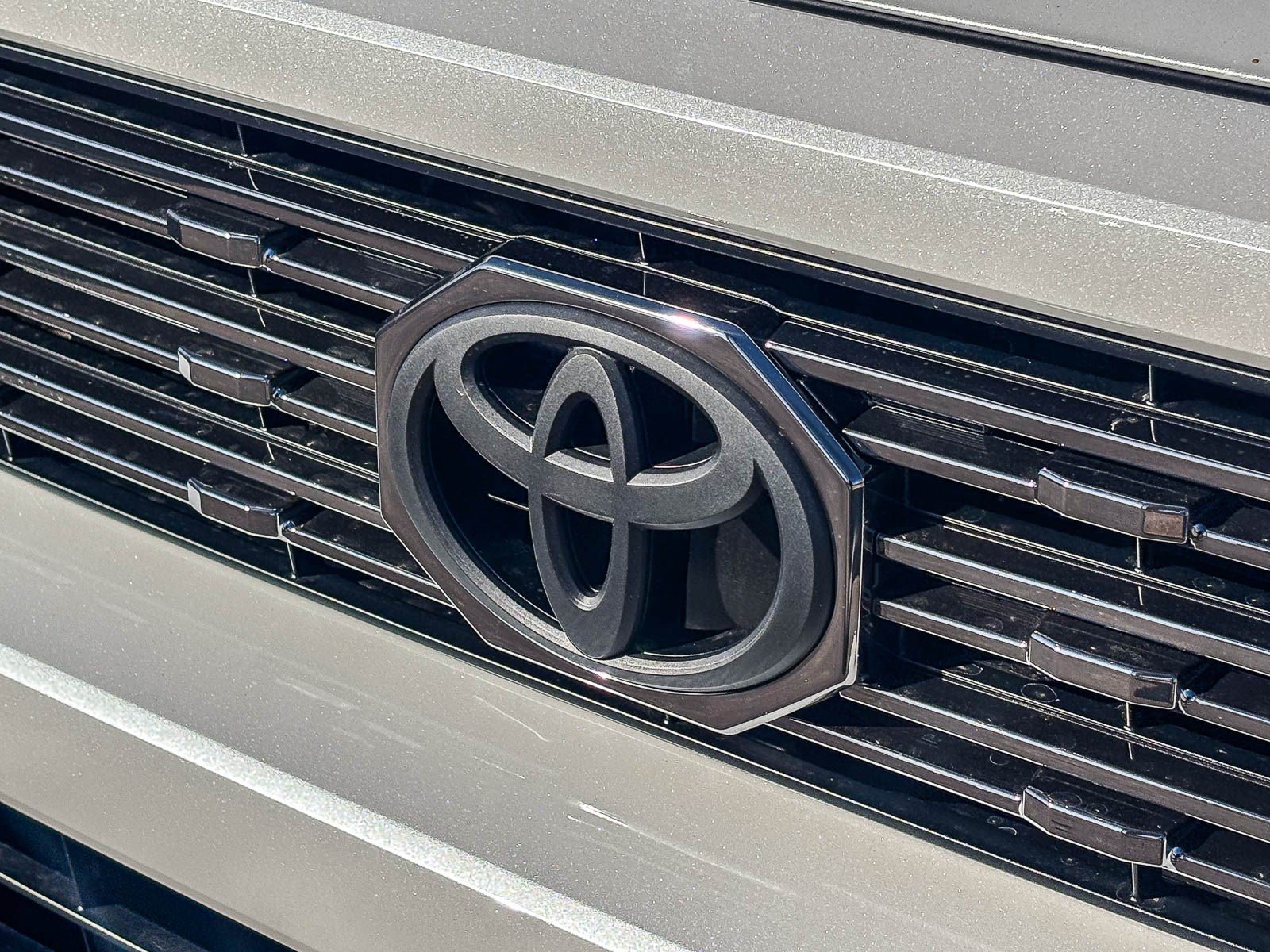 New 2026 Wind Chill Pearl <sup>1</sup> Toyota 4Runner Platinum image 9
