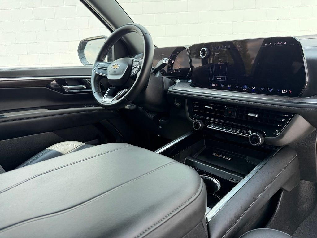 Used 2025 Black Chevrolet LT image 19
