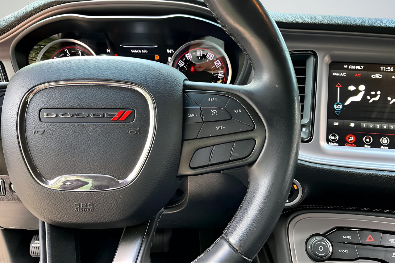 Used 2023 Gray Dodge SXT image 11