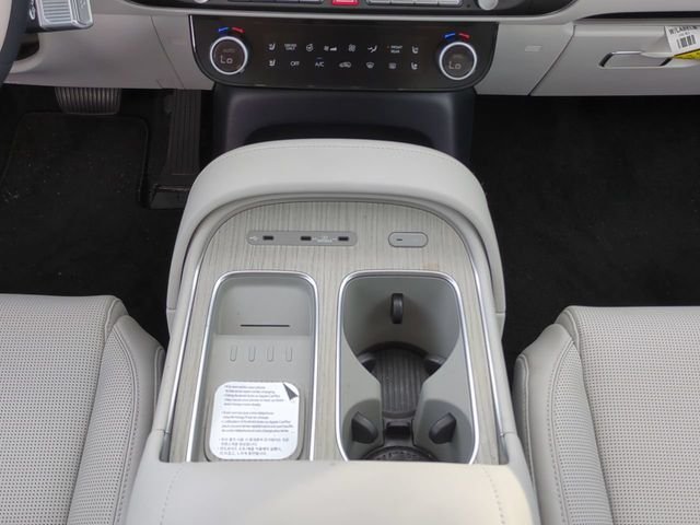 New 2026 White Hyundai Calligraphy image 47