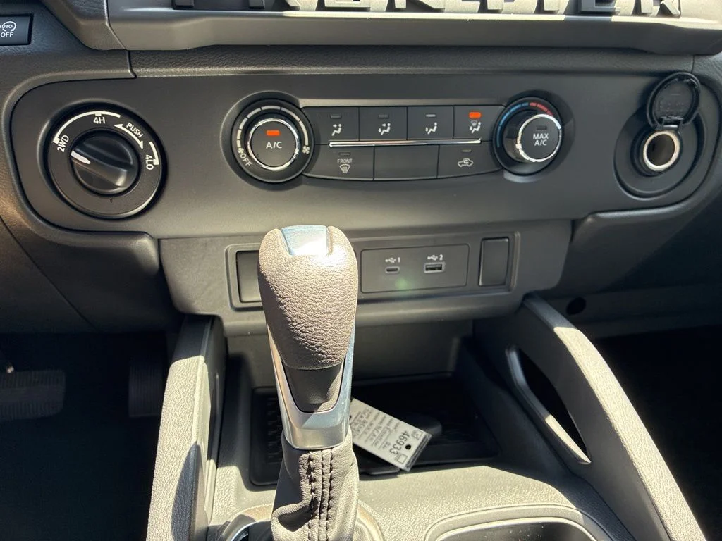 New 2026 Glacier White Nissan King Cab® S image 18