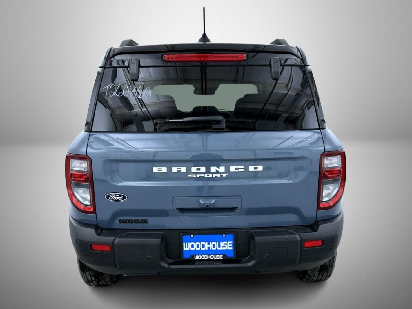 New 2026 Azure Gray Metallic Tri-Coat Ford Outer Banks image 6