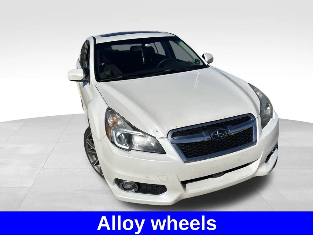 Used 2014 White Subaru 2.5i image 8