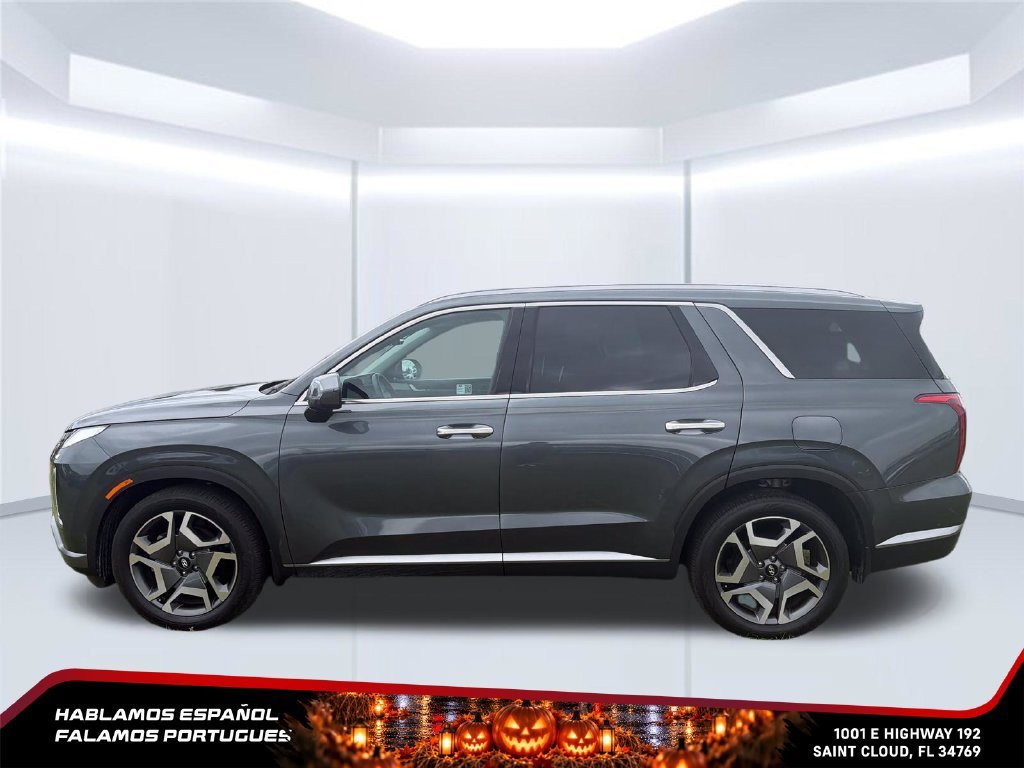 Used 2025 Gray Hyundai SEL Premium image 2