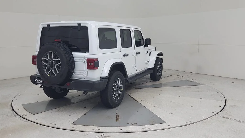 New 2026 Bright White Clear-Coat Exterior Paint Jeep Sahara image 14