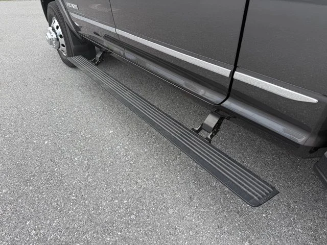 Certified Used 2019 Gray Ram Limited image 22