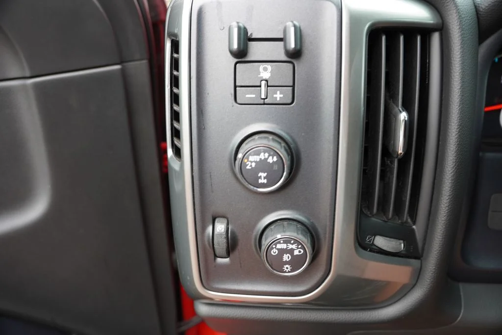 2018 Chevrolet Silverado 1500 LT - Photo 22