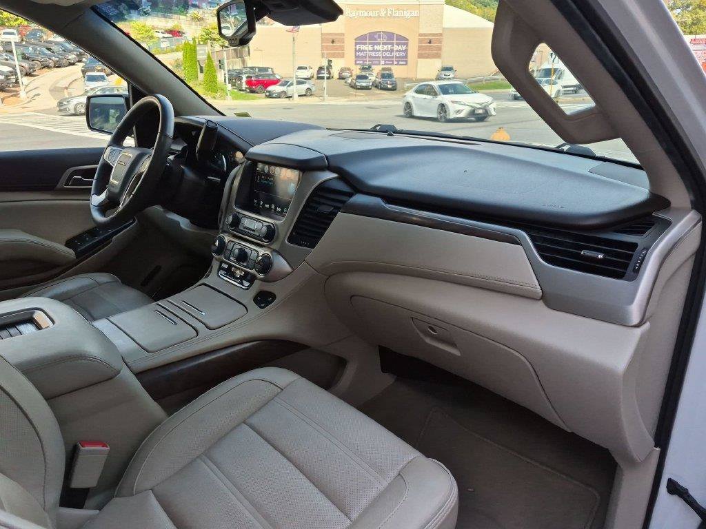 Used 2018 White GMC Denali image 35