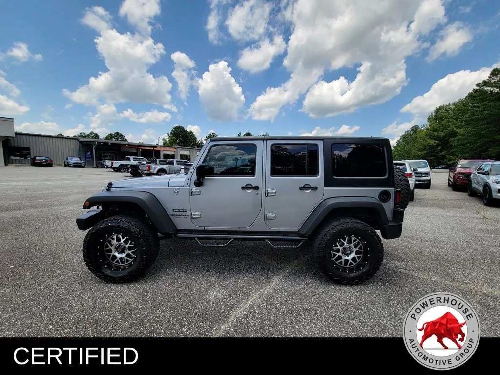 Used 2016 Silver Jeep Unlimited Sport image 3