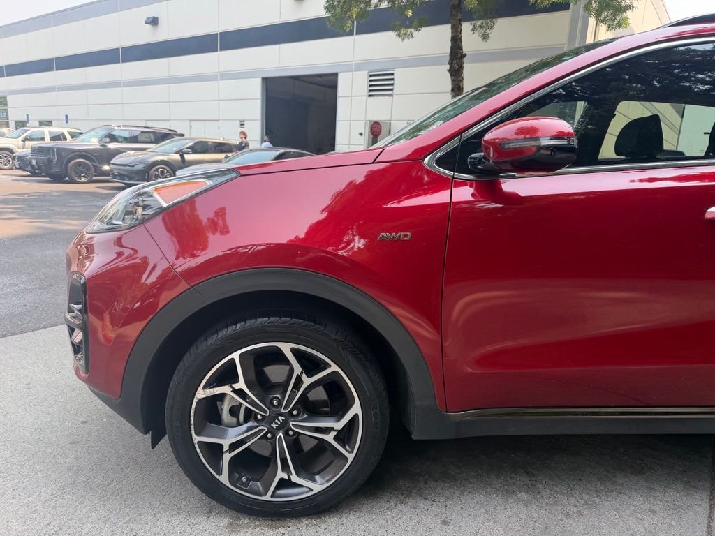Used 2020 Hyper Red Kia SX image 9