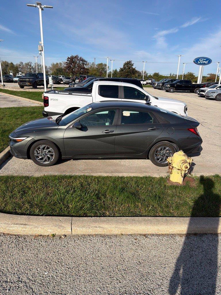 Used 2024 Hyundai Elantra SEL with VIN KMHLM4DG3RU751272 for sale in Matteson, IL