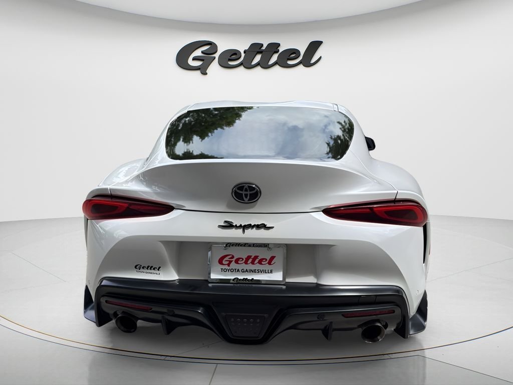 Used 2020  Toyota 3.0 image 2