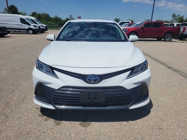 Used 2024 Ice Toyota LE image 16