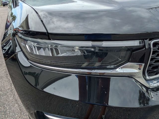 Used 2022 Black Jeep 4xe image 9