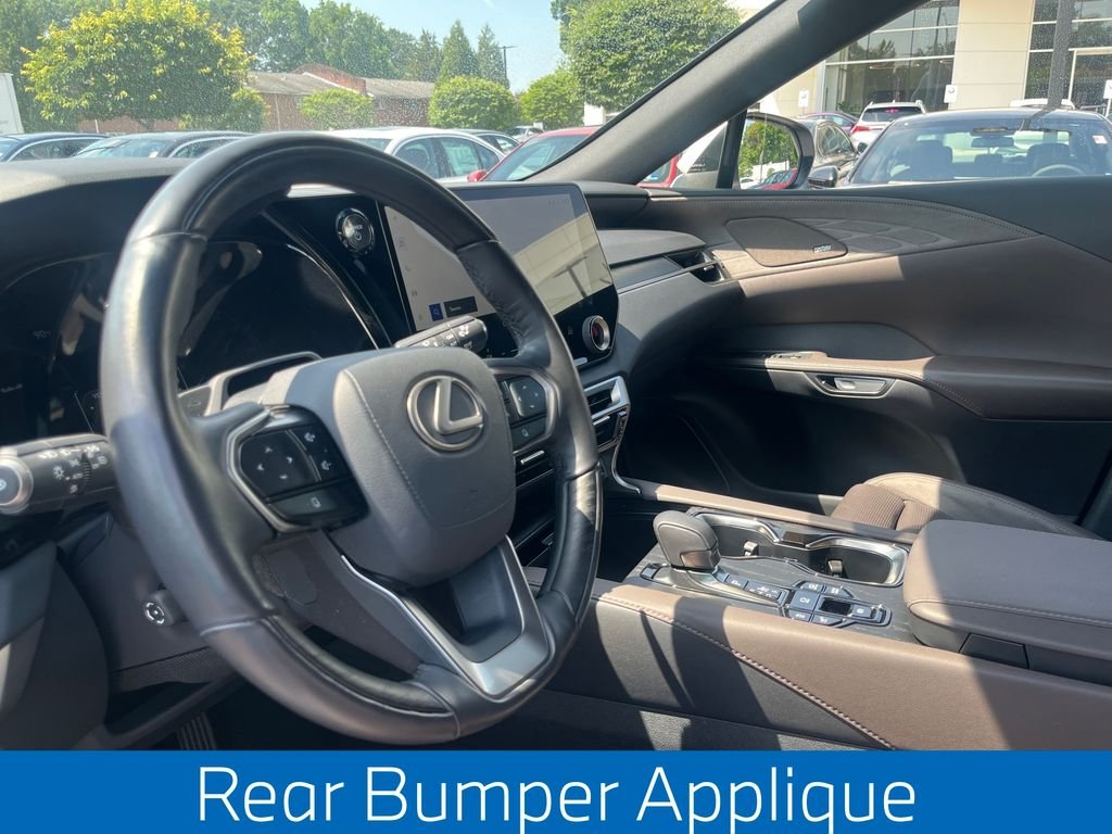 Used 2025 White Lexus 450h+ Luxury image 8