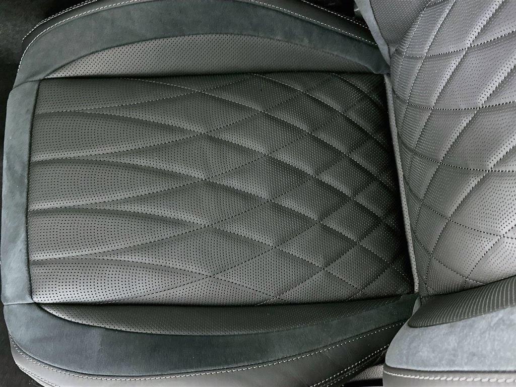 New 2026 Polar White Mercedes-Benz GLE 63 S AMG® image 53