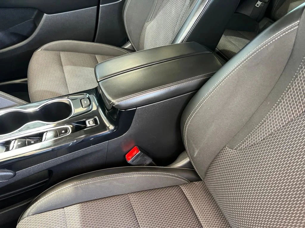 Used 2021 Cinnabar Metallic Buick Preferred image 25