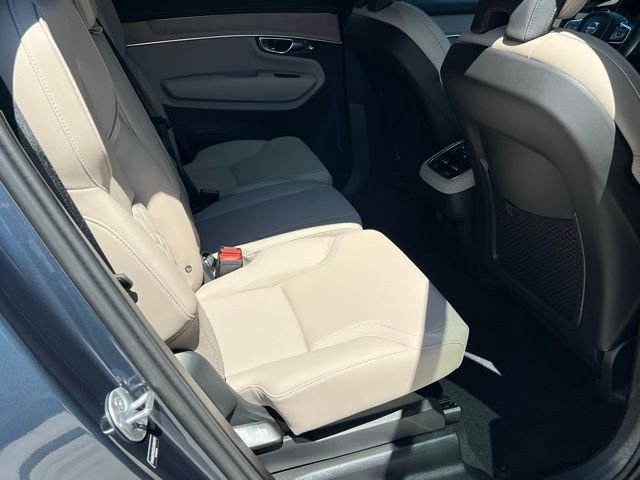 2025 Volvo XC90 Core - Photo 25