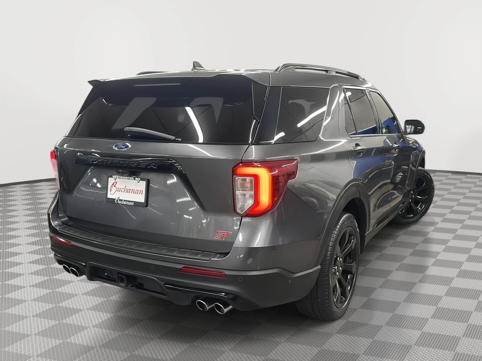 Used 2020 Magnetic Metallic Ford ST image 5