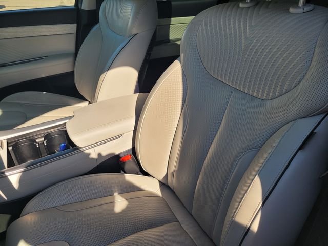 Used 2024 White Hyundai Calligraphy image 13