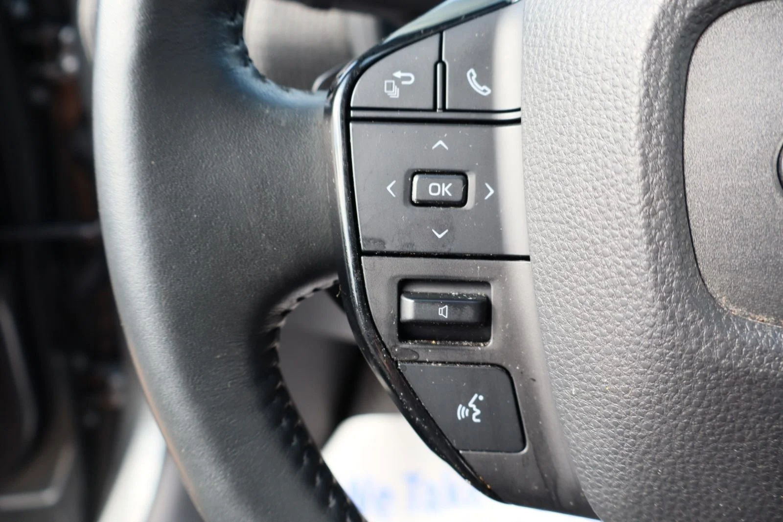Used 2023 Smoked Carbon Subaru Touring image 14